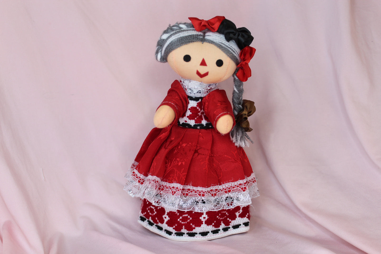 MEDIUM SIZE MEXICAN DOLL DECOR