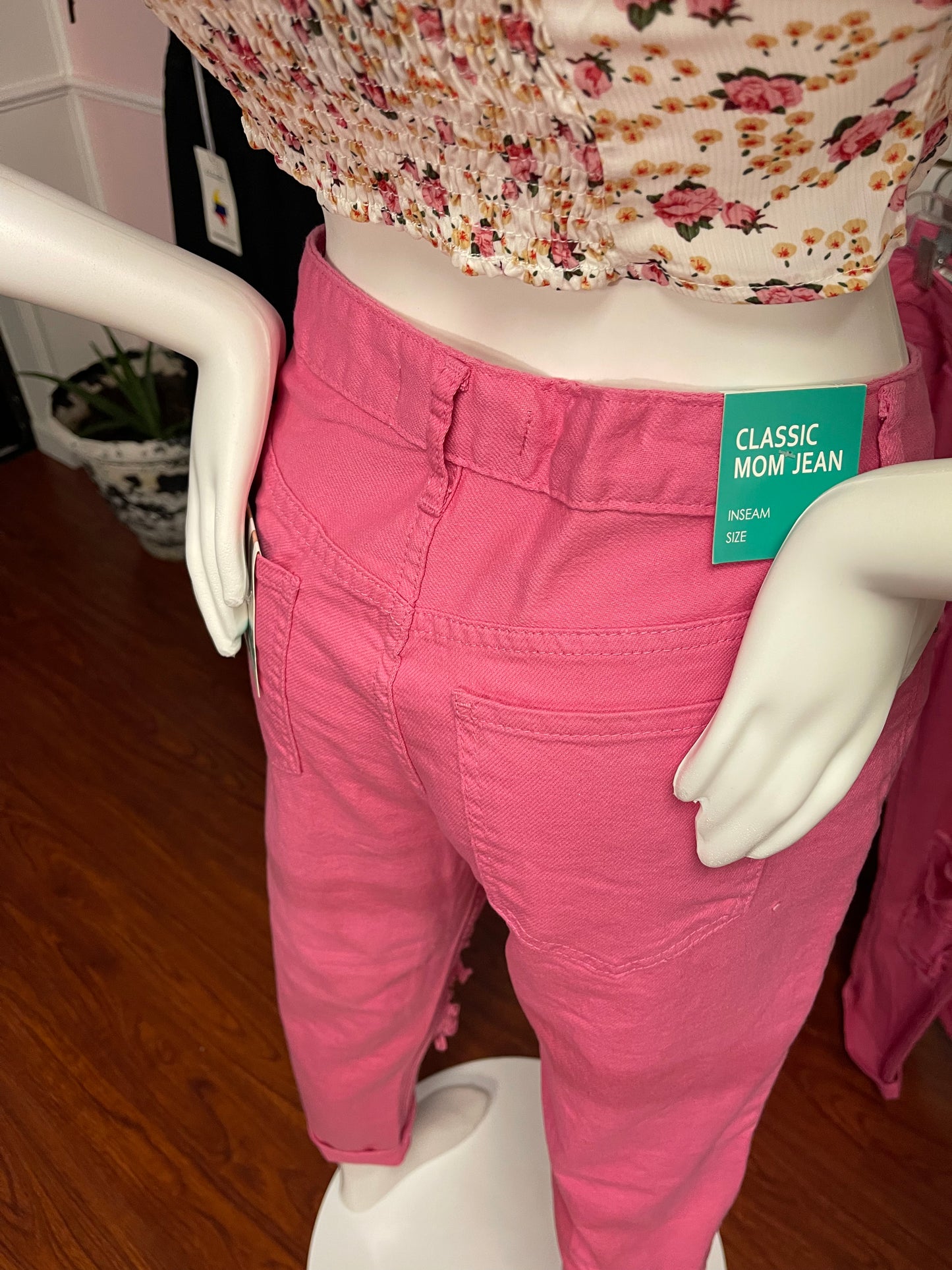 PINK CLASSIC MOM JEAN